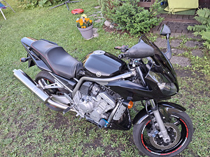 Yamaha fazer 1000 (1 foto / 4)