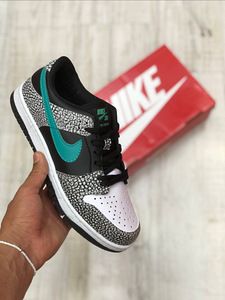 Nike tossud Dunk SB Madala atmosfääriga Elephant (1 foto / 5)