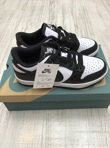 Nike tossud SB Dunk Low Black White (1 foto / 3)
