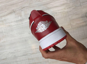 Nike tossud Air Jordan 1 Low Bred Toe (4 foto / 4)