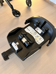 Doona+ turvahäll ja isofix alus (3 foto / 6)