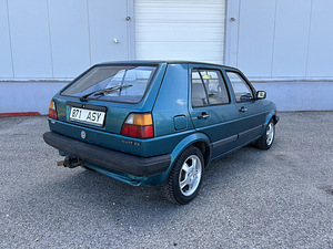 Volkswagen Golf 2 (3 foto / 4)