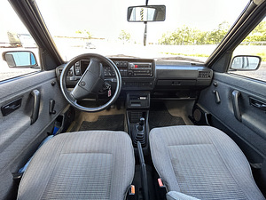 Volkswagen Golf 2 (4 foto / 4)