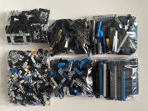 Lego Technic 42083 Bugatti Chiron (3 foto / 6)