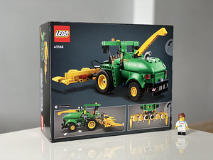 Lego Technic 42168 John Deere 9700 Forage Harvester Лего (2 фото из 10)