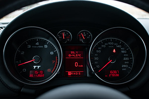 Audi TT Mk2 Quattro 3.2 V6 184kW 250hp (7 foto / 13)