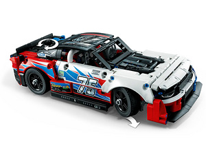 Lego Technic 42153 NASCAR Next Gen Chevrolet Camaro ZL1 Lego (7 foto / 10)