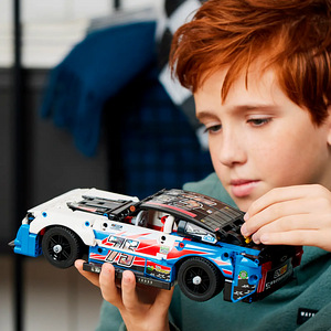 Lego Technic 42153 NASCAR Next Gen Chevrolet Camaro ZL1 Lego (10 foto / 10)