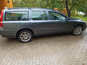 Varuosadeks Volvo V70 2005 a 2.4 bi-fuel (7 foto / 10)