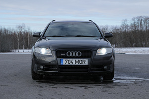 Audi A4 2.0TFSI S-Line Quattro (2 фото из 13)