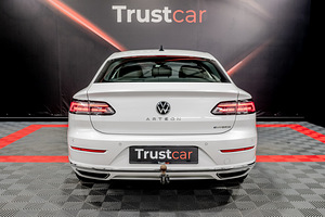Volkswagen Arteon e-Hybrid Elegance (7 foto / 10)