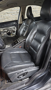 Volvo s80 2.4d 151kw automaat Varuosad ühest autost (6 foto / 7)