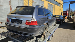 BMW e46 2.0d 110kw manuaal Varuosad ühest autost (4 foto / 8)