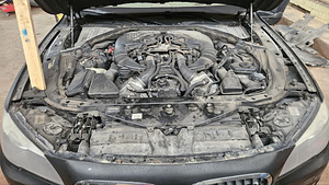 BMW F01 750xi varuosadeks (3 foto / 7)