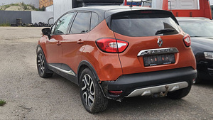 Renault Captur на запчасти (3 фото из 8)
