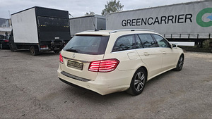 Запчасти для MB w212 (3 фото из 6)