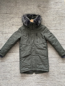 Talveparka Huppa, suurus 134 (1 foto / 4)