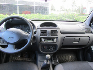 Renault Clio ll Phase l varuosadeks (5 foto / 5)