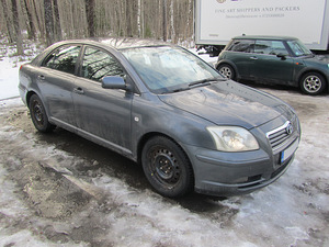Toyota Avensis T25 Liftback 2.2D4D varuosadeks (4 foto / 6)