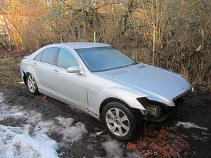 Mercedes-Benz S420 CDI W221 LHD varuosadeks (4 foto / 10)