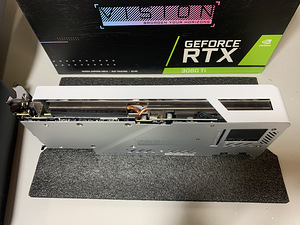 Gigabyte GeForce RTX 3080 Ti VISION OC (7 foto / 7)