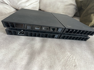 Playstation 4+ (5 foto / 6)