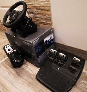 Müüa mängurirooli komplekt G923 + G27. (1 foto / 5)