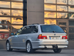 BMW 530D 142kw FACELIFT (4 foto / 9)