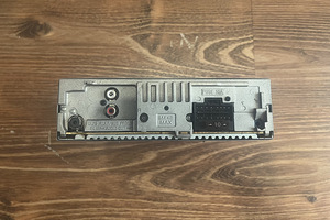 Sony CDX-GT450U (2 foto / 4)