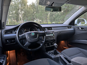 Skoda Superb 1.4 92kw 2012 (7 foto / 14)