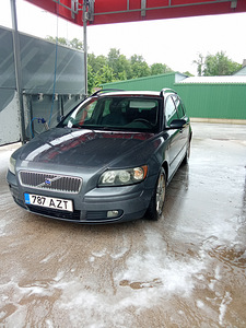 VolvoV50 (1 фото из 9)