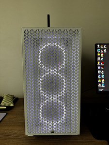 Корпус Corsair 3000D AIRFLOW Mid-Tower для ПК, белый (1 фото из 2)