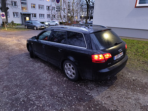 Audi A4 B7 3.0TDI 150KW Quattro (5 foto / 12)