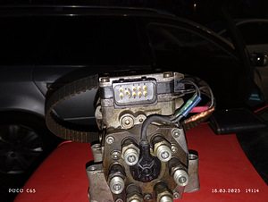 Audi a6 2.5 tdi (4 foto / 6)