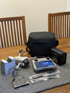 DJI Mini 3 Fly More Combo (1 foto / 3)