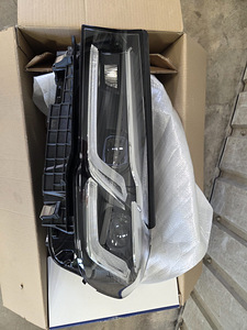 BMW G30/31 lci vasak esituli (1 foto / 3)