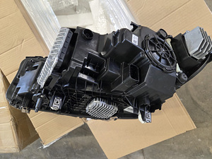 Müüa uueväärne PRE-LCI BMW G30/31 parem esituli (2 foto / 3)