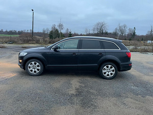 Audi q7 (10 фото из 10)
