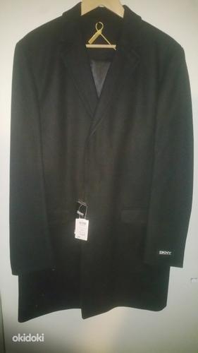 DKNY новое пальто р. 52 (фото #1)