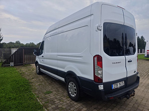 Ford Transit (6 фото из 10)