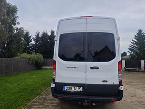 Ford Transit (7 фото из 10)