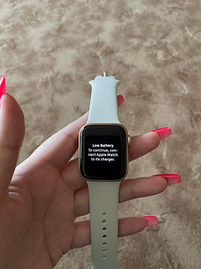 Apple Watch SE GPS, 40mm Gold/Starlight, Regular - Nutikell (2 foto / 2)