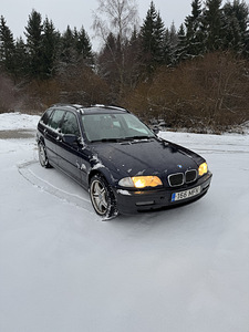 BMW 328i (2 фото из 15)