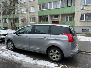 Peugeot (3 фото из 6)