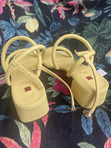 Босоножки Högl (3 фото из 3)