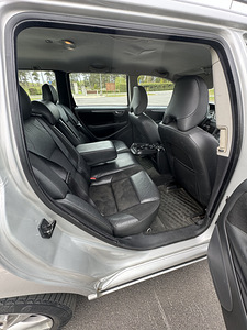 Volvo v70 (9 фото из 11)