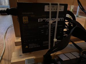 Майнер криптовалюты 6x RTX 2060 6GB (10 фото из 10)
