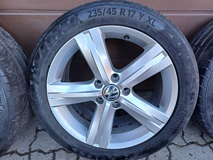 Диски Volkswagen Passat в отличном состоянии (7 фото из 8)