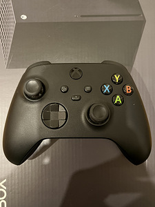 Xbox Series X (3 фото из 4)