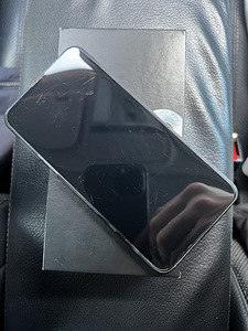 Samsung Galaxy s10e (1 foto / 5)